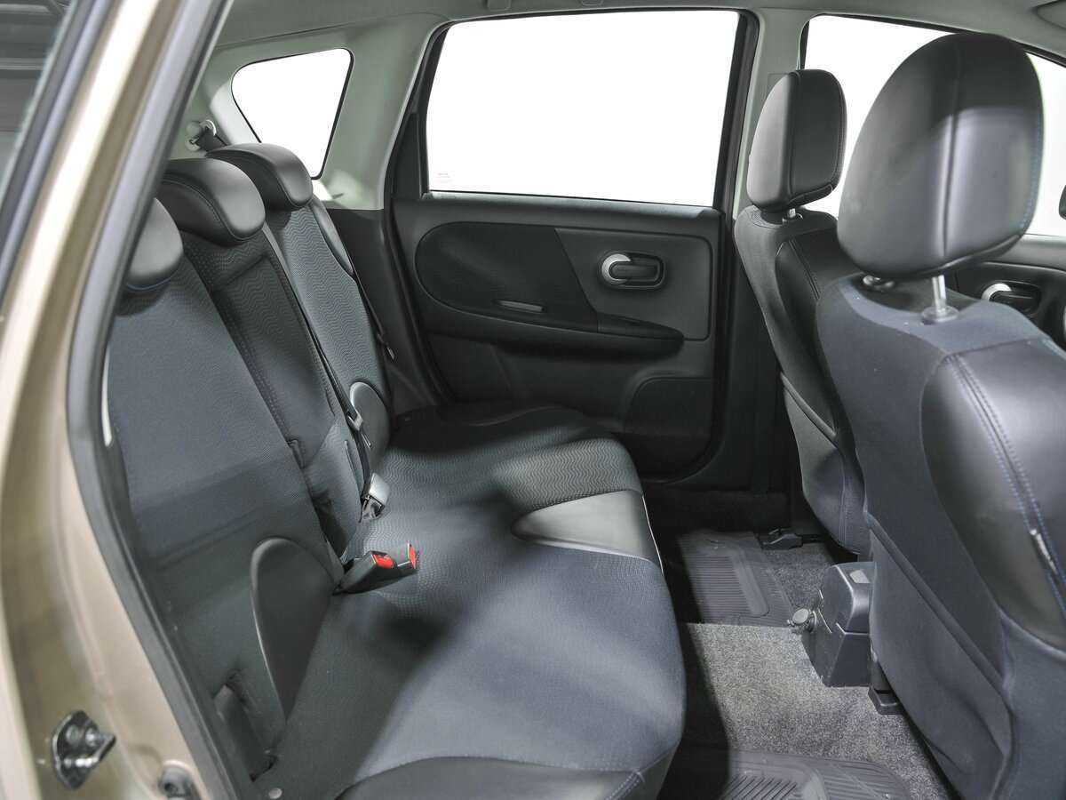 Nissan Note, 2013 Фото №16