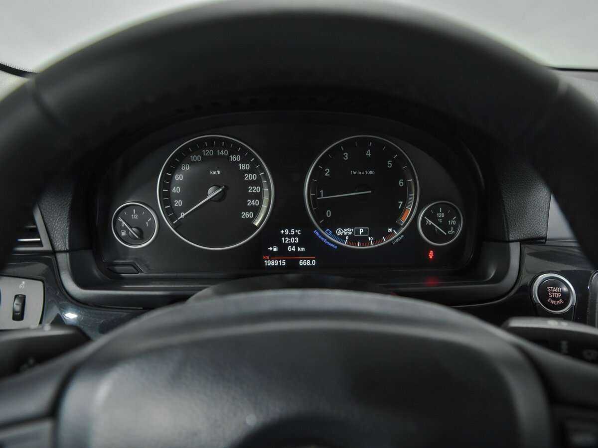 BMW 5 серии 528i xDrive, 2013 Фото №6