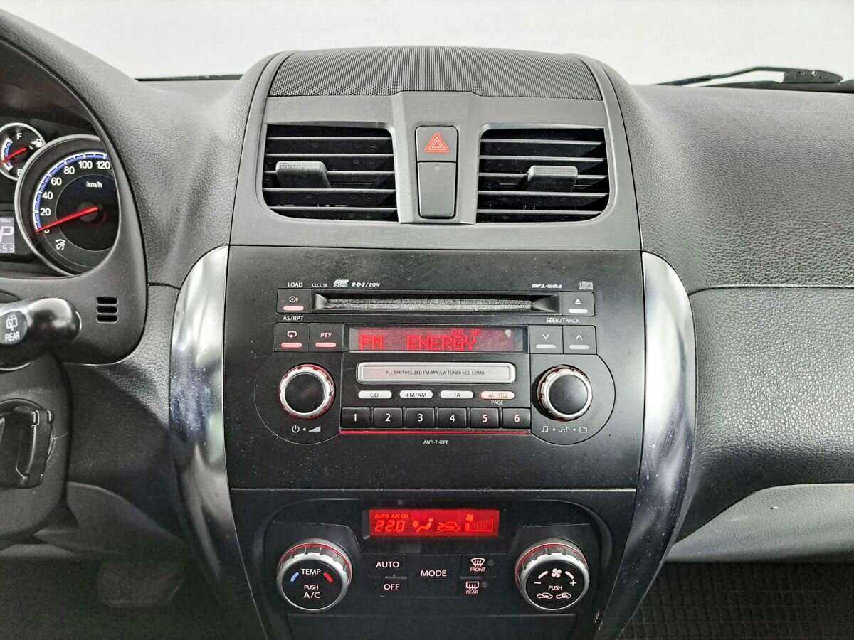 Suzuki SX4, 2012 Фото №13