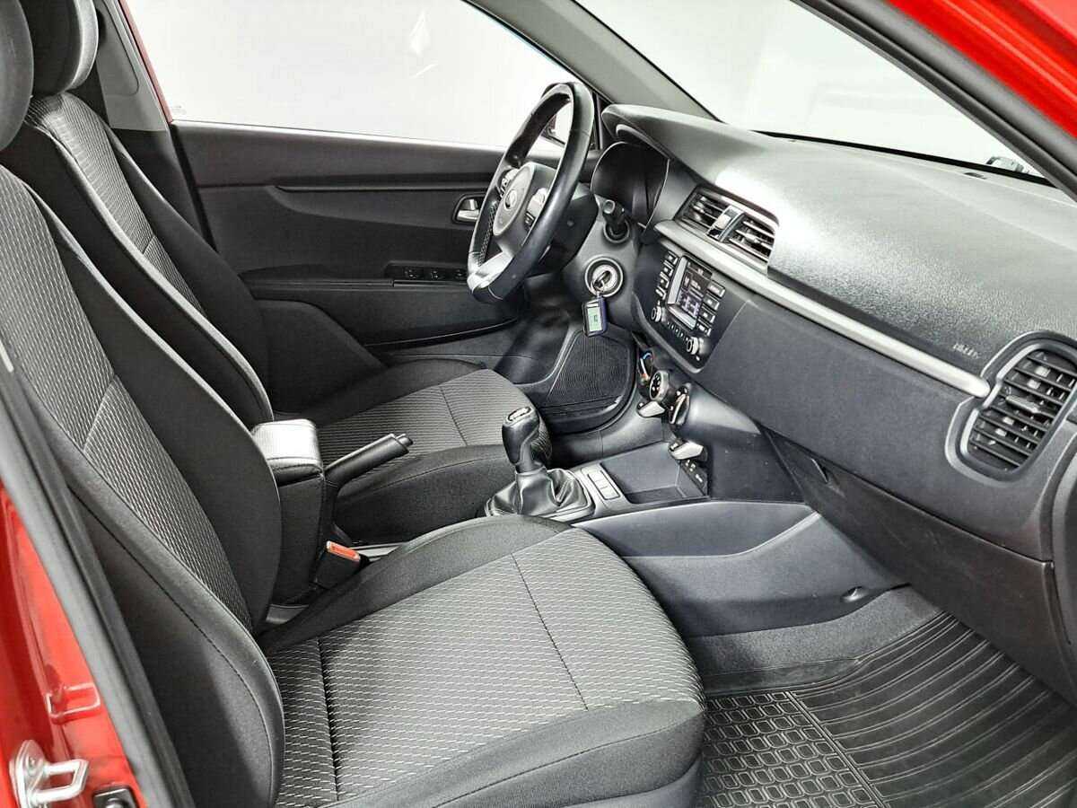 Kia Rio, 2018 Фото №7