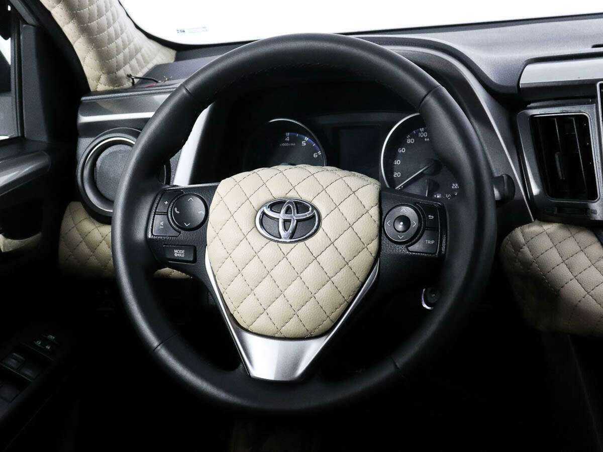 Toyota RAV4, 2016 Фото №12