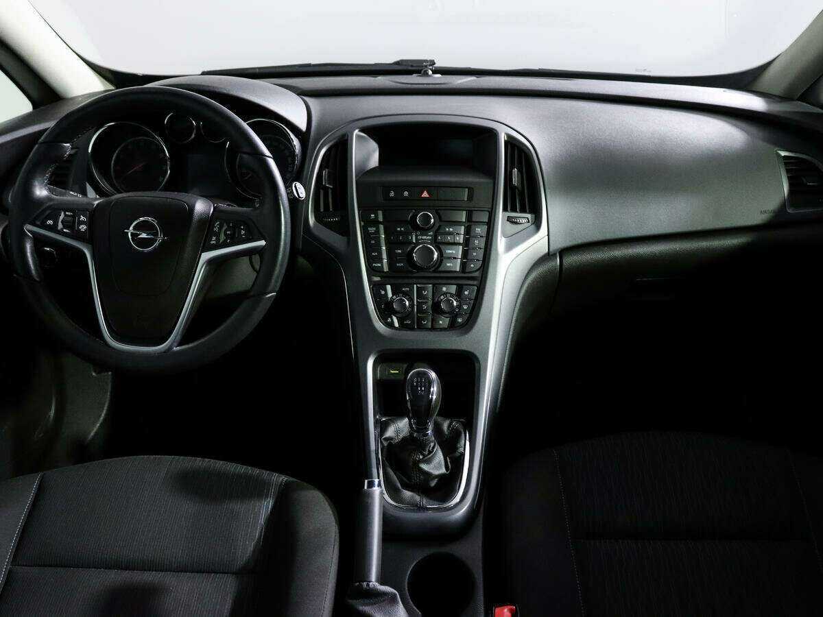 Opel Astra GTC, 2014 Фото №12