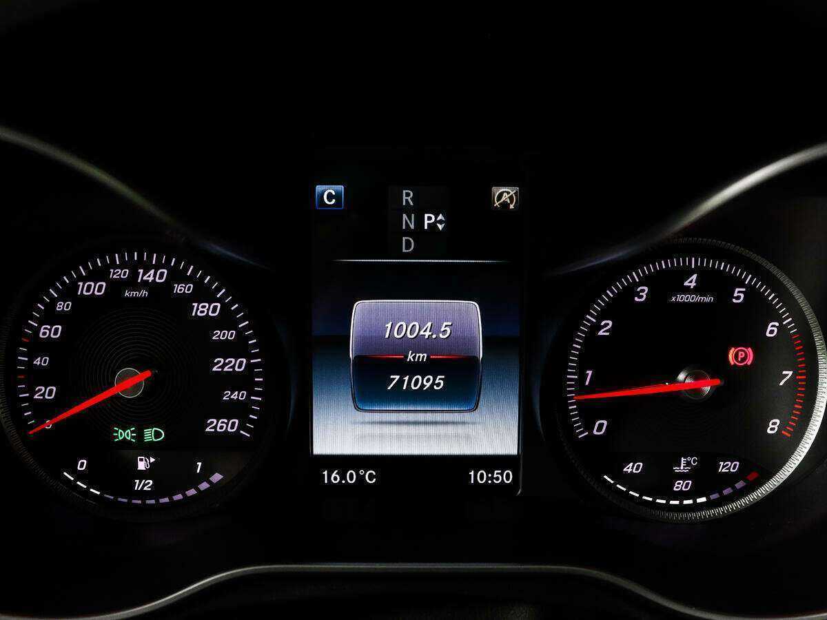 Mercedes-Benz C-Класс 200, 2015 Фото №9