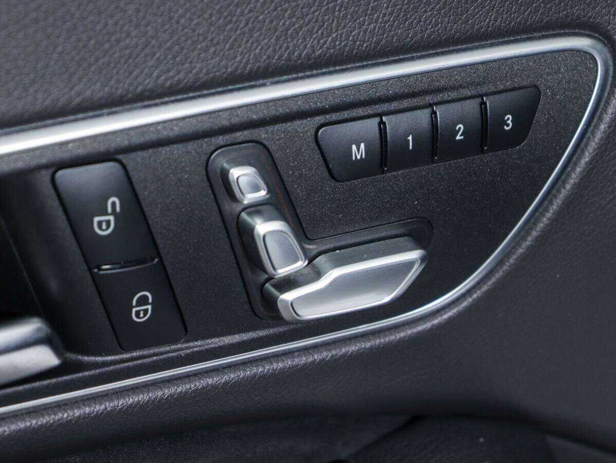 Mercedes-Benz CLA 250, 2018 Фото №21