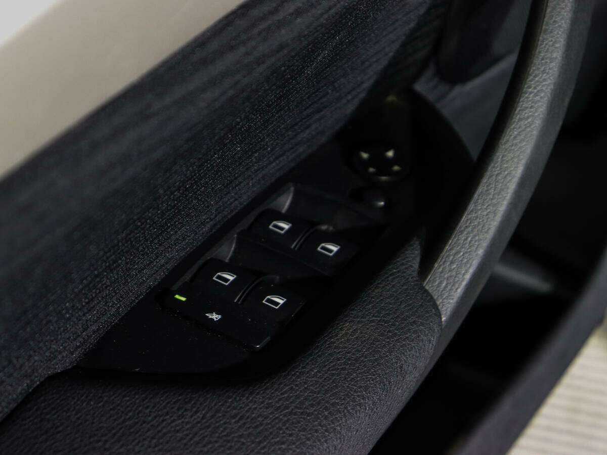 BMW X1 18i, 2014 Фото №13