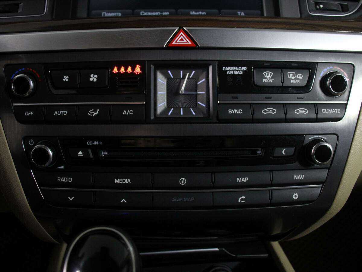 Hyundai Genesis, 2015 Фото №21