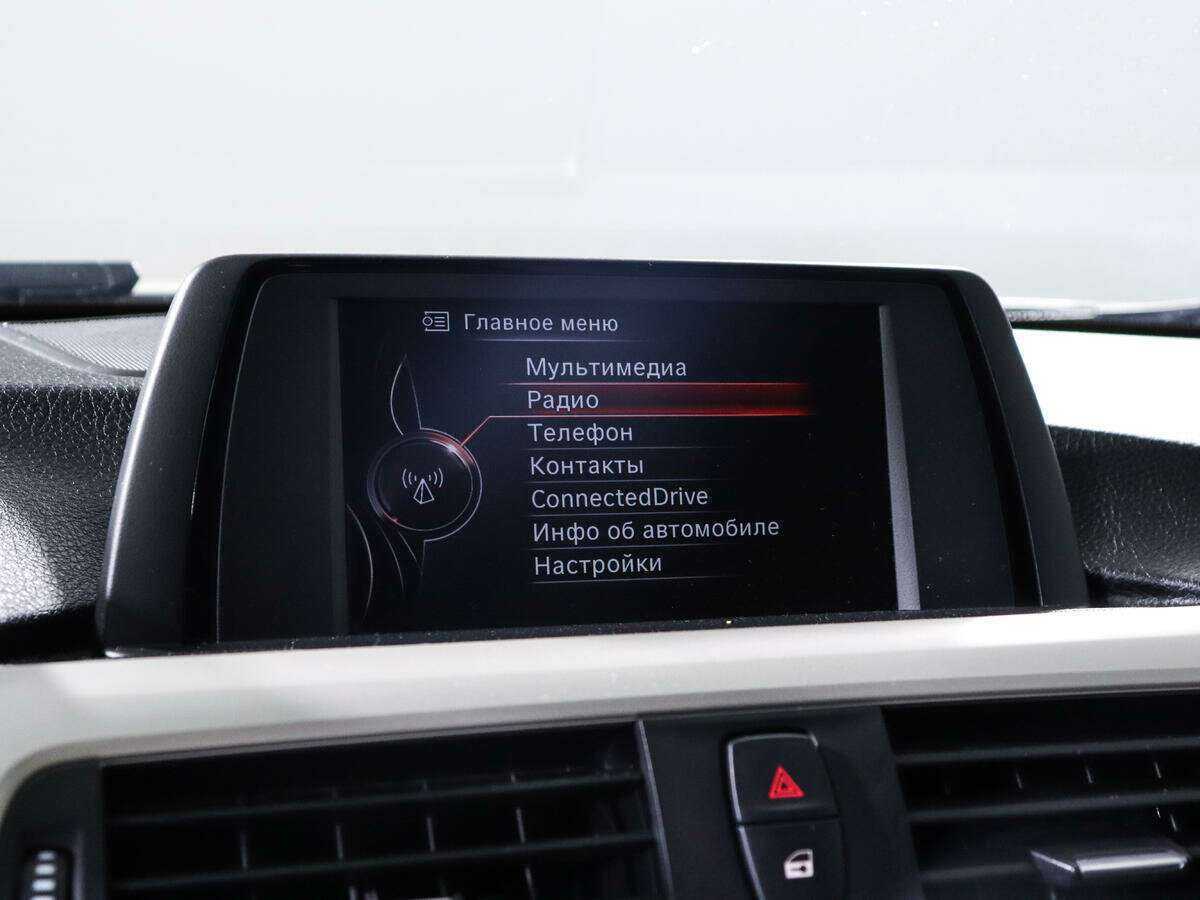 BMW 3 серии 320i, 2016 Фото №12