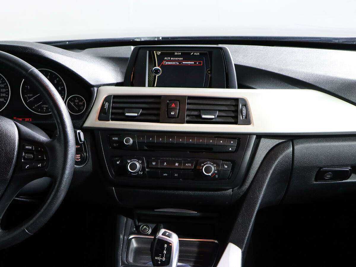 BMW 3 серии 316i, 2013 Фото №10