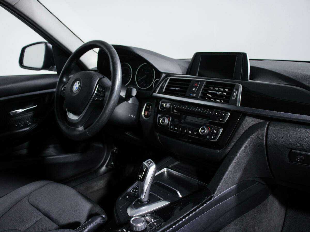 BMW 3 серии 318i, 2017 - 83 152 км. | Фото №8