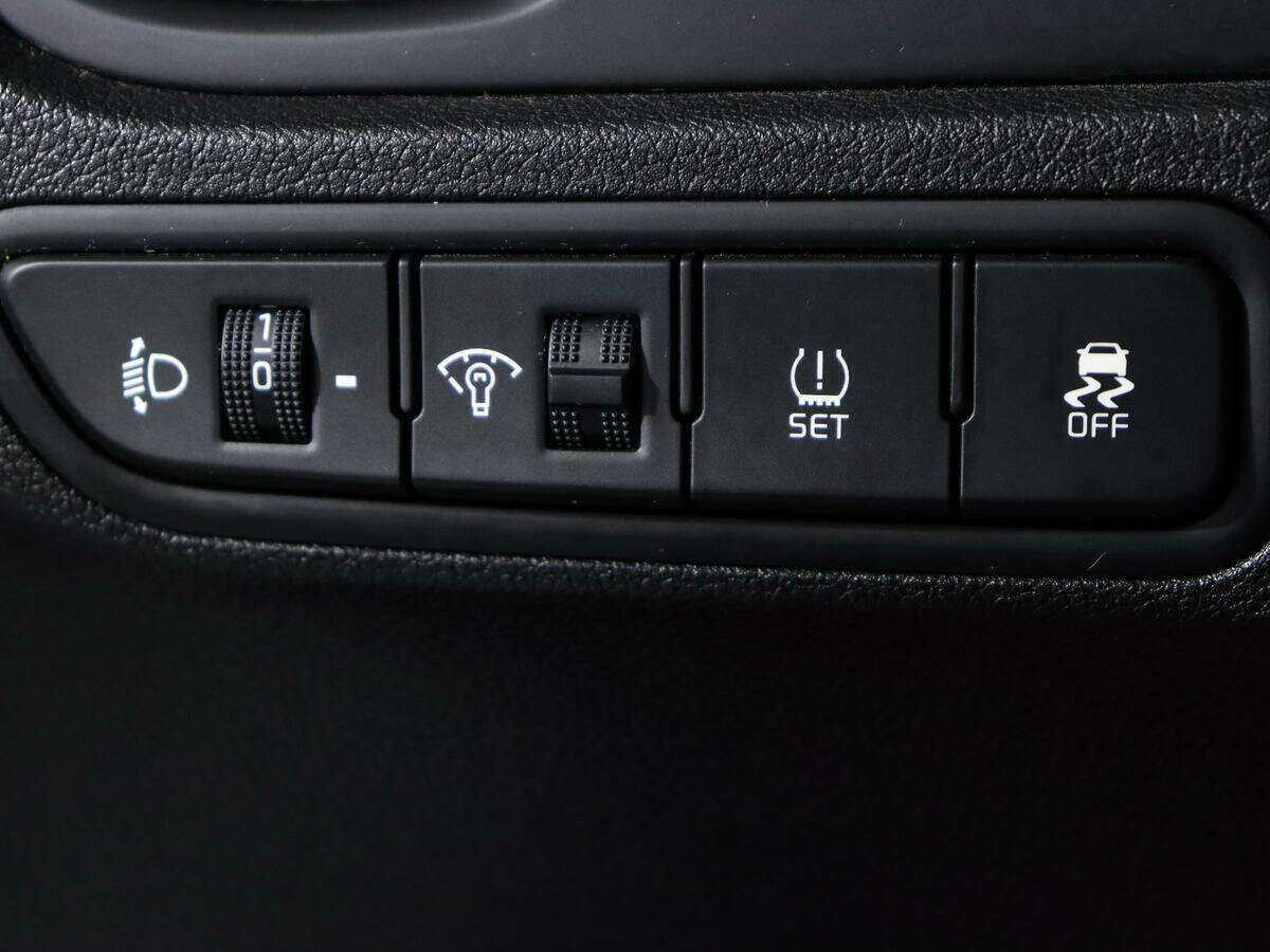 Kia Rio X-Line, 2019 Фото №18