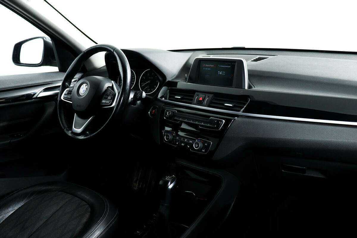 BMW X1 18d xDrive, 2017 Фото №9