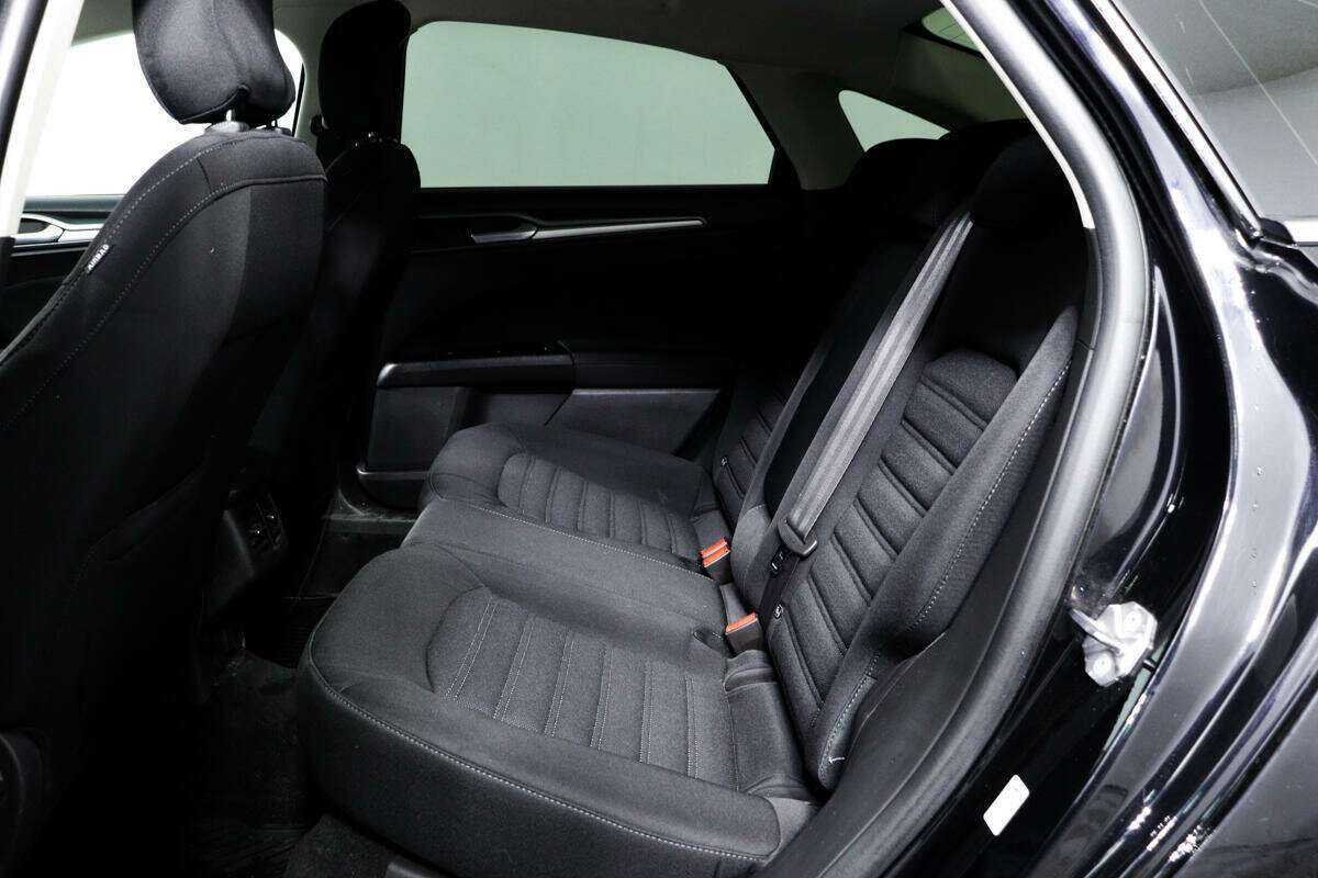 Ford Mondeo, 2019 Фото №12