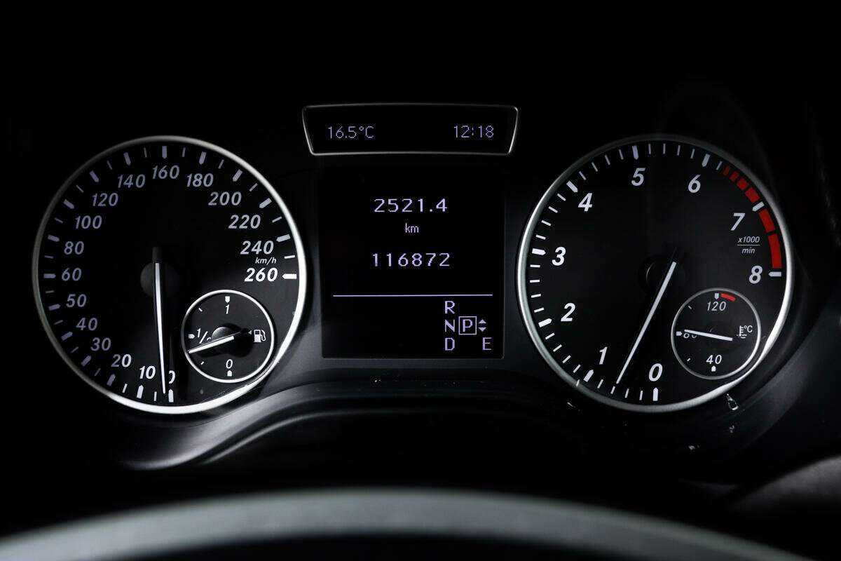 Mercedes-Benz A-Класс 180, 2014 Фото №10