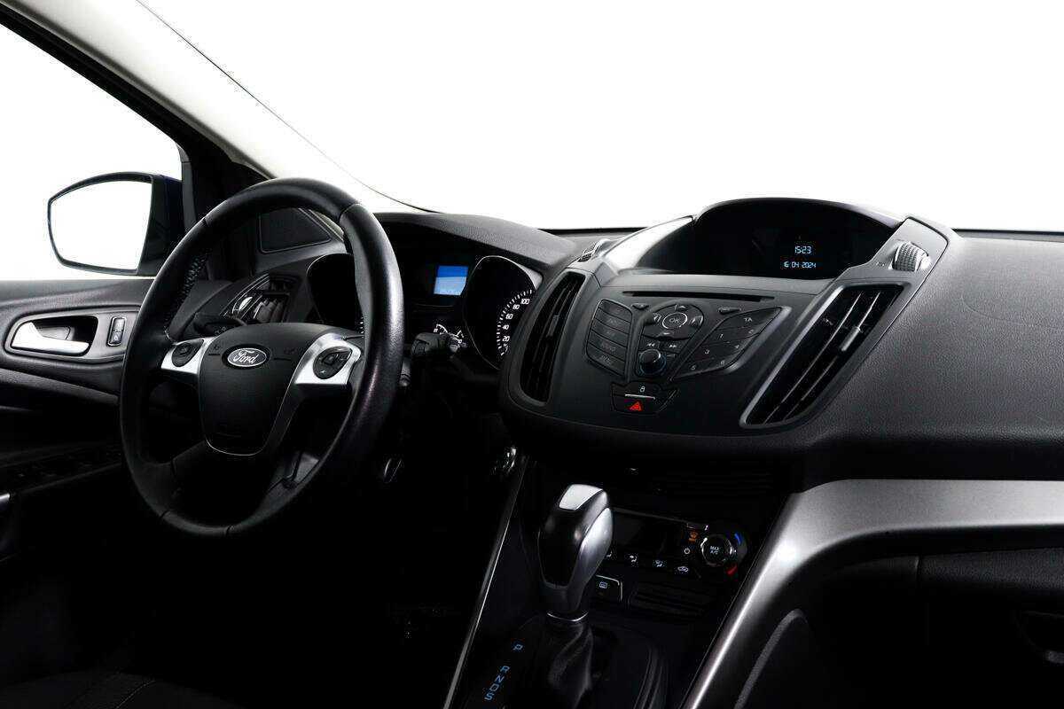 Ford Kuga, 2015 Фото №9