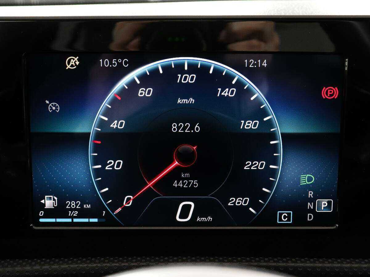 Mercedes-Benz A-Класс 200, 2018 Фото №11