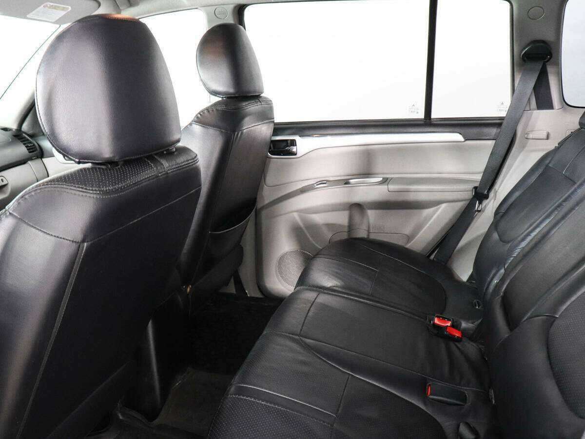 Mitsubishi Pajero Sport, 2012 Фото №12