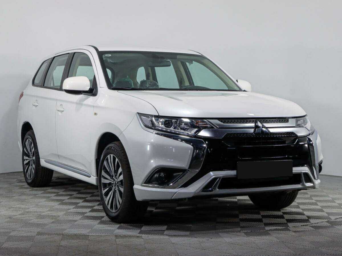Mitsubishi Outlander, 2022 - 3 681 км. | Фото №3