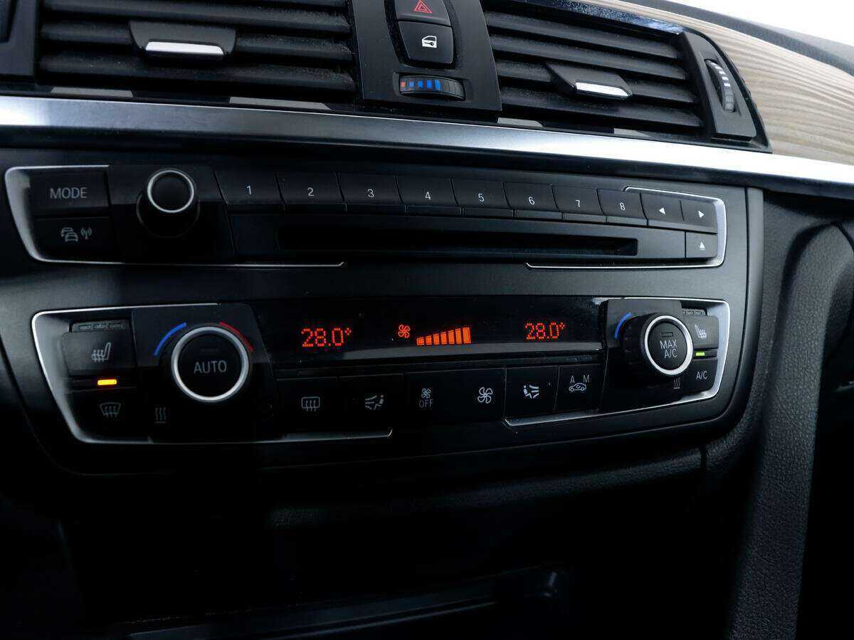 BMW 3 серии Gran Turismo 320d xDrive, 2014 Фото №12