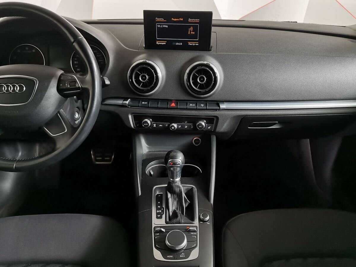 Audi A3, 2015 Фото №11