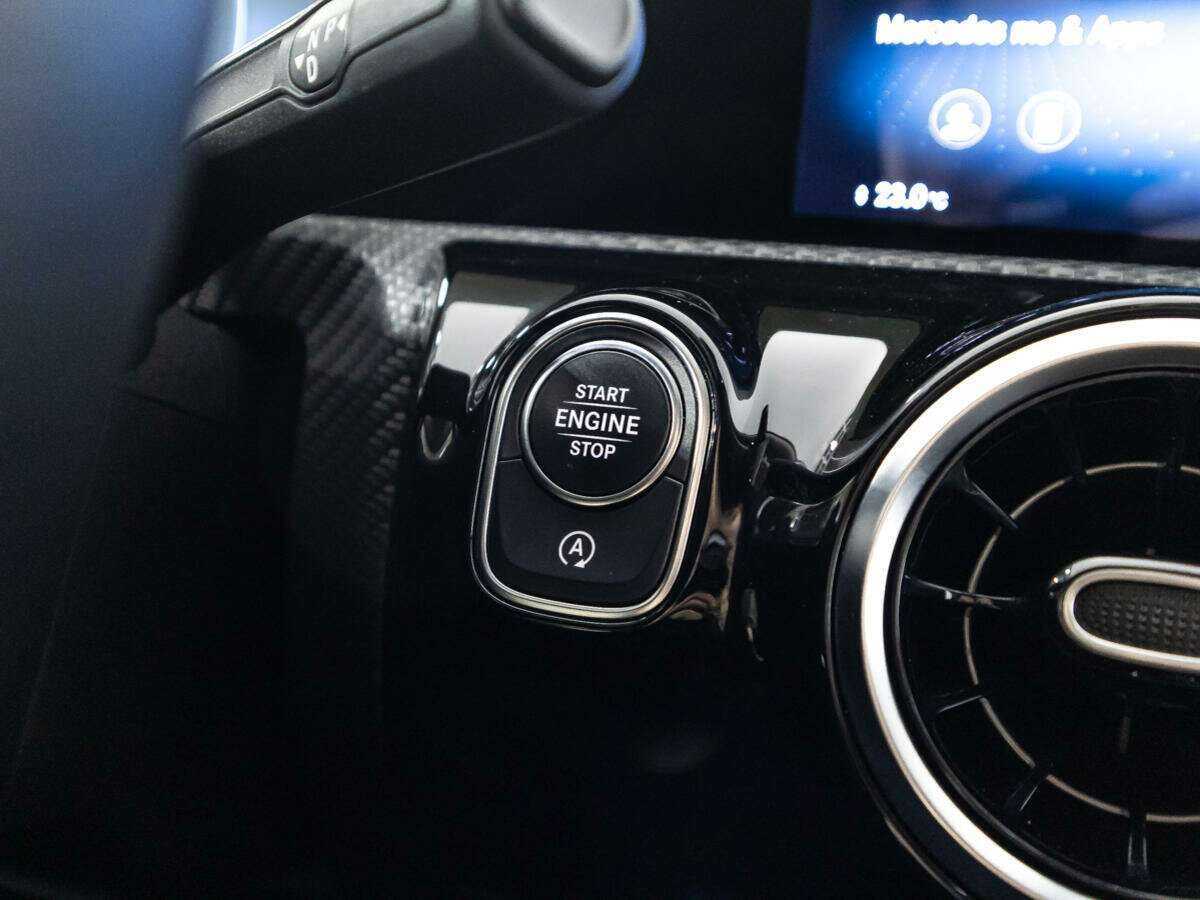 Mercedes-Benz CLA 200, 2020 Фото №18