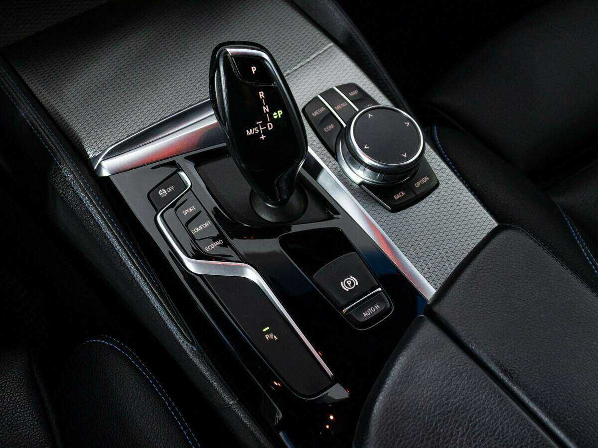 BMW 5 серии 520d xDrive, 2018 Фото №17