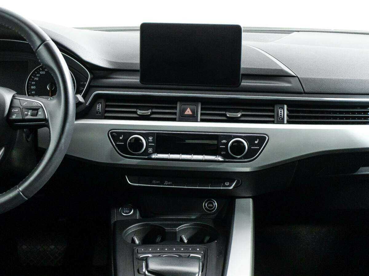 Audi A4, 2018 Фото №14