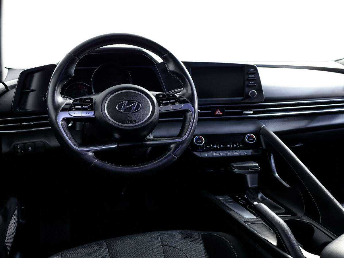 Hyundai Elantra, 2021 Фото №13