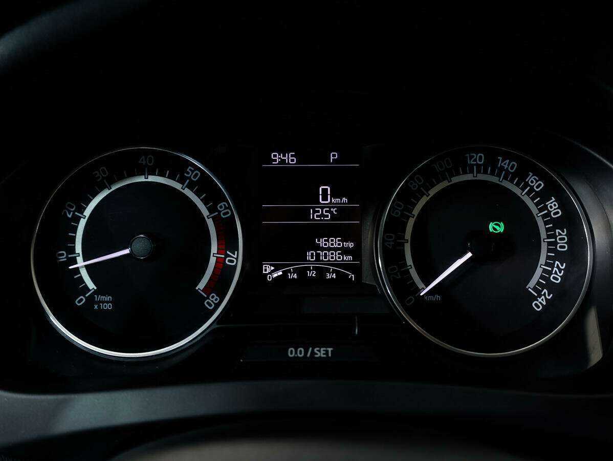 Skoda Rapid, 2015 Фото №21