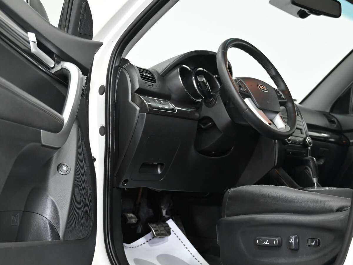 Kia Sorento, 2012 Фото №10