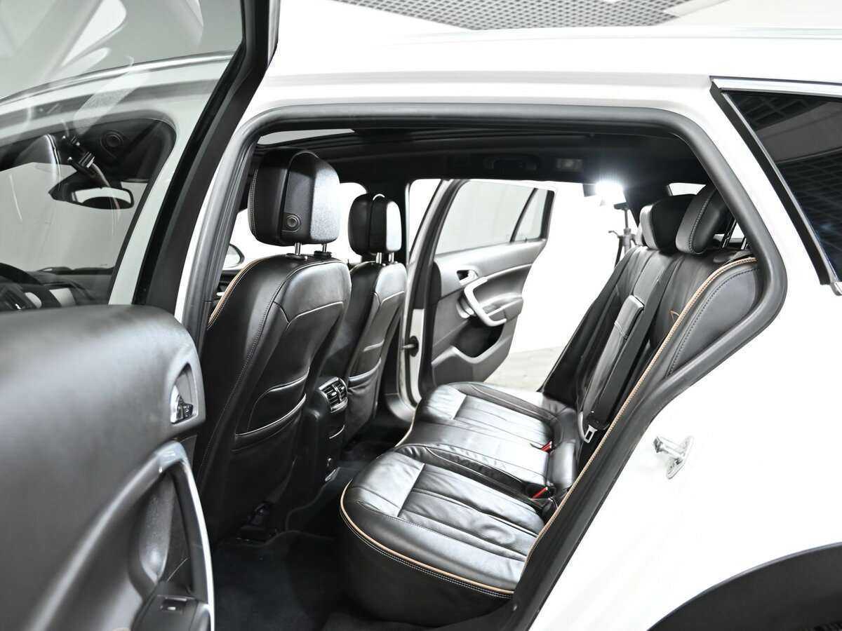 Opel Insignia Country Tourer, 2014 Фото №16