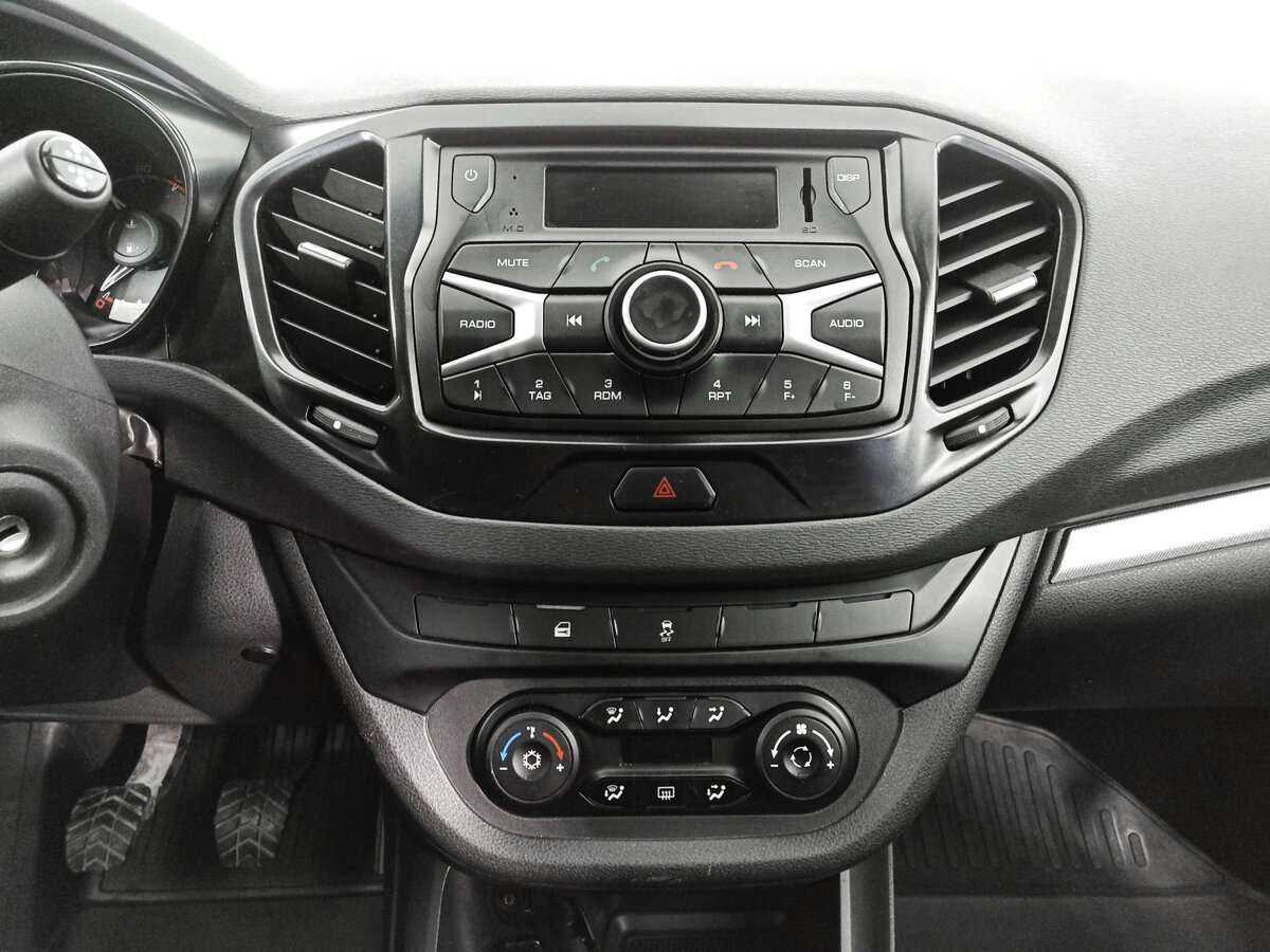 Lada (ВАЗ) Vesta, 2020 Фото №13