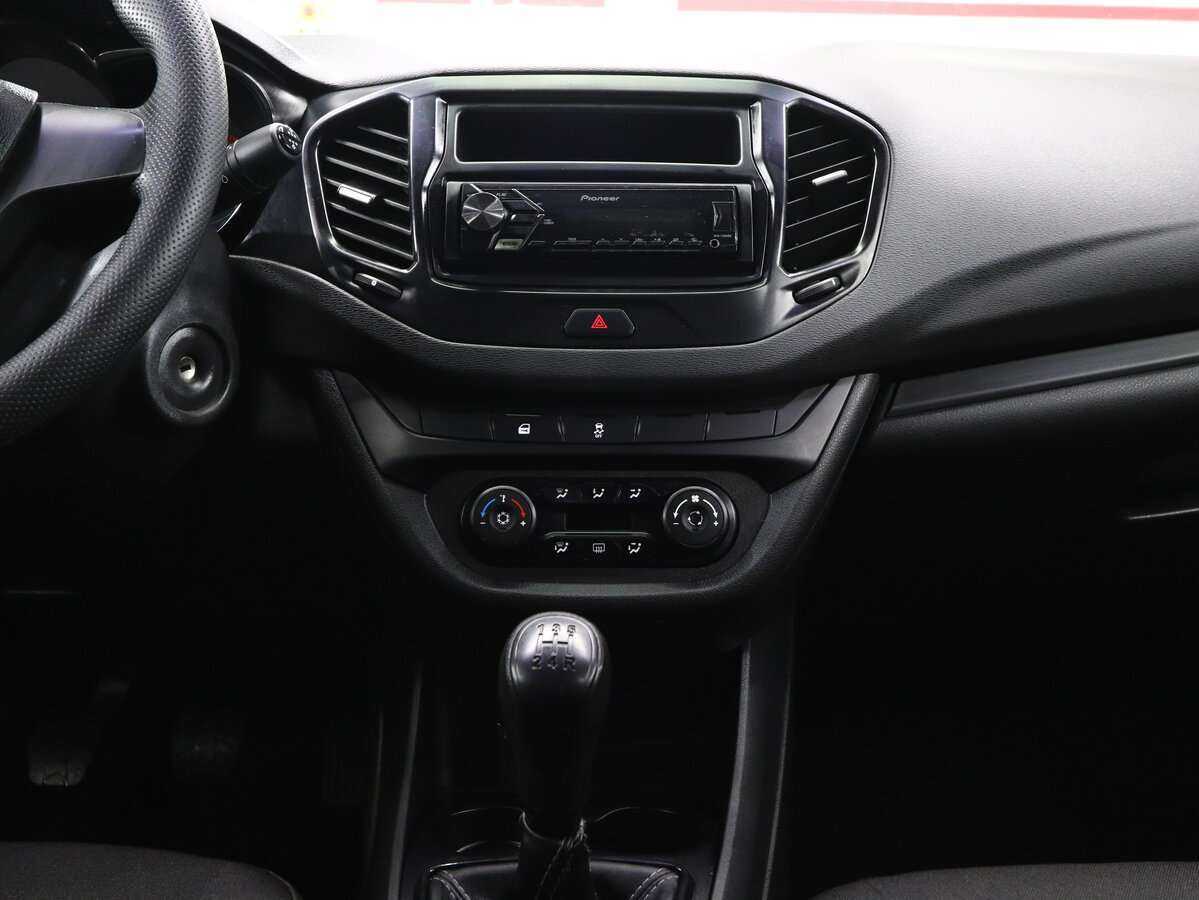 Lada (ВАЗ) Vesta, 2018 Фото №15