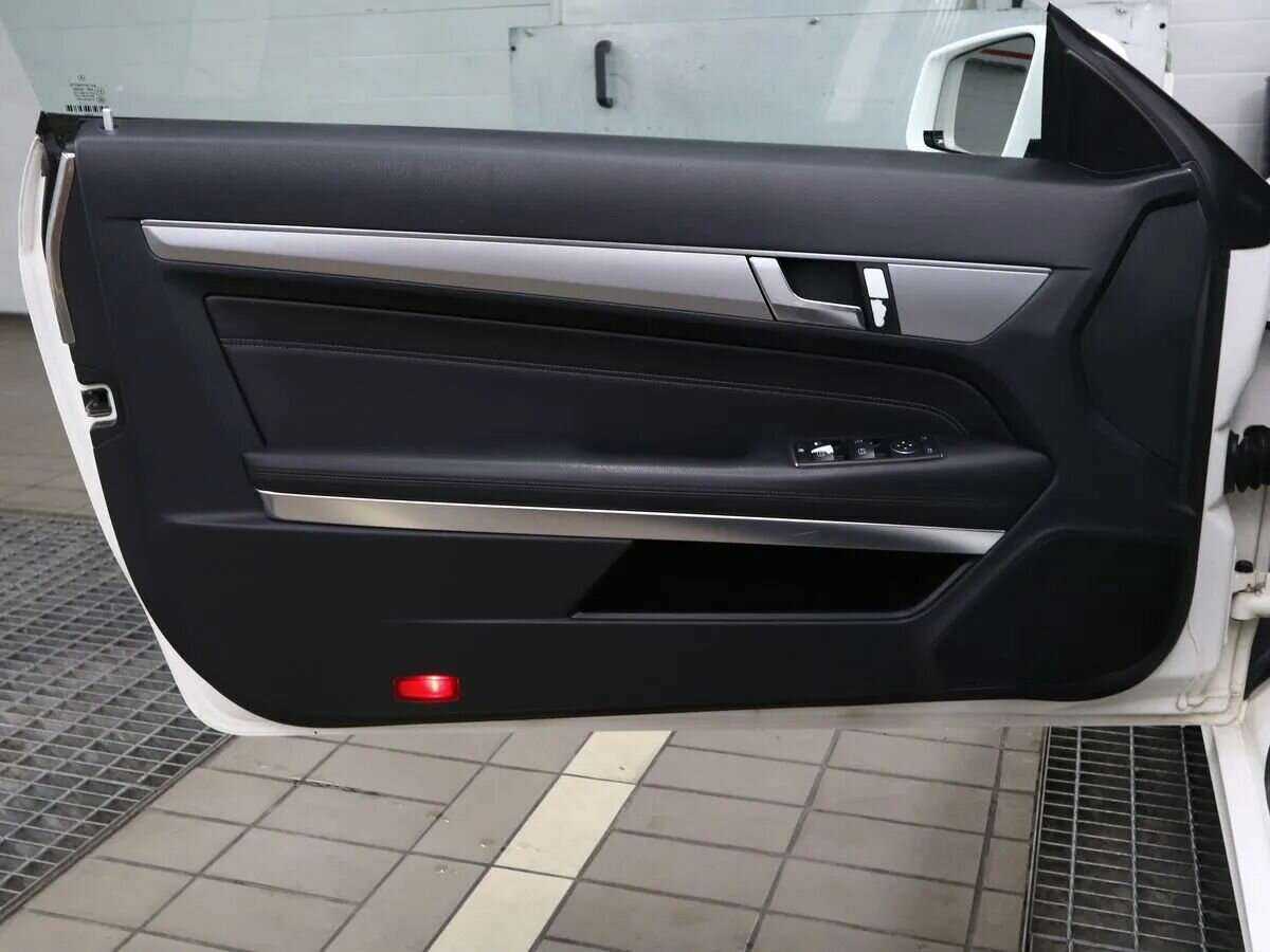 Mercedes-Benz E-Класс 200, 2013 Фото №15