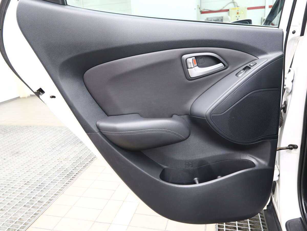 Hyundai ix35, 2012 Фото №11