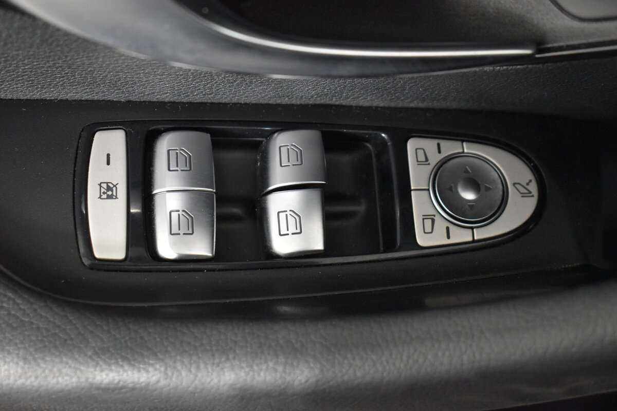 Mercedes-Benz E-Класс 200, 2018 Фото №22