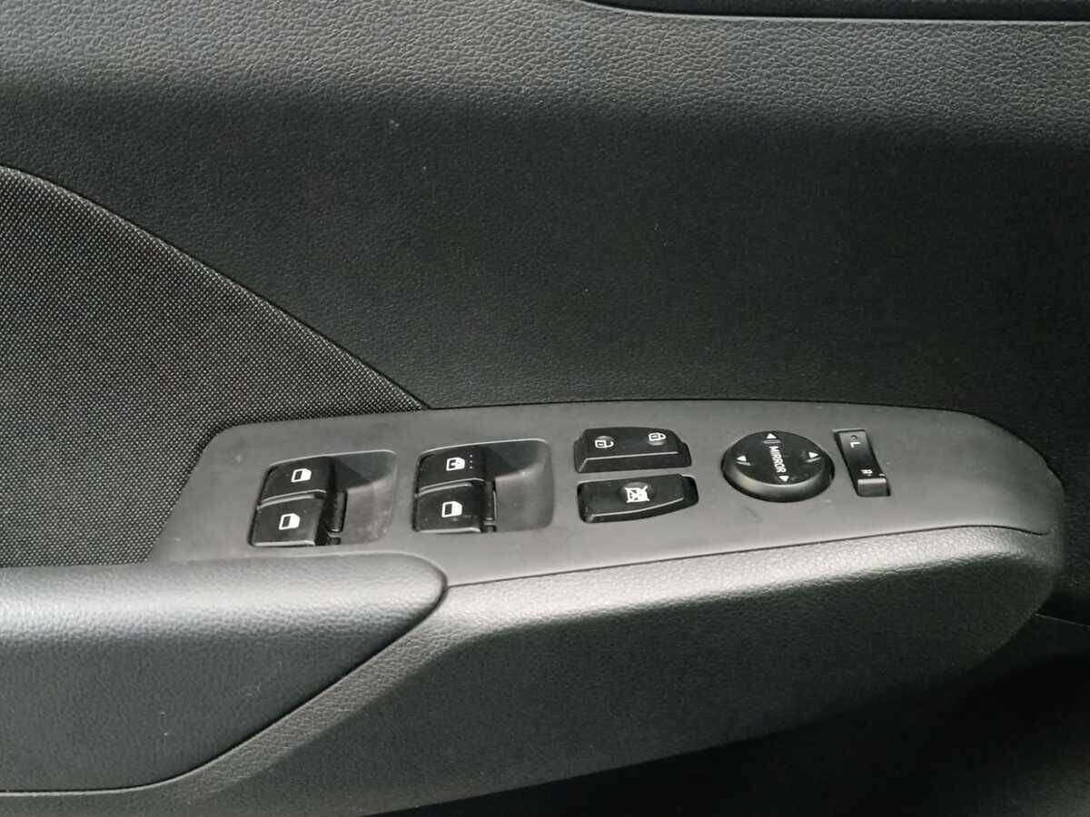 Hyundai Accent, 2023 Фото №17