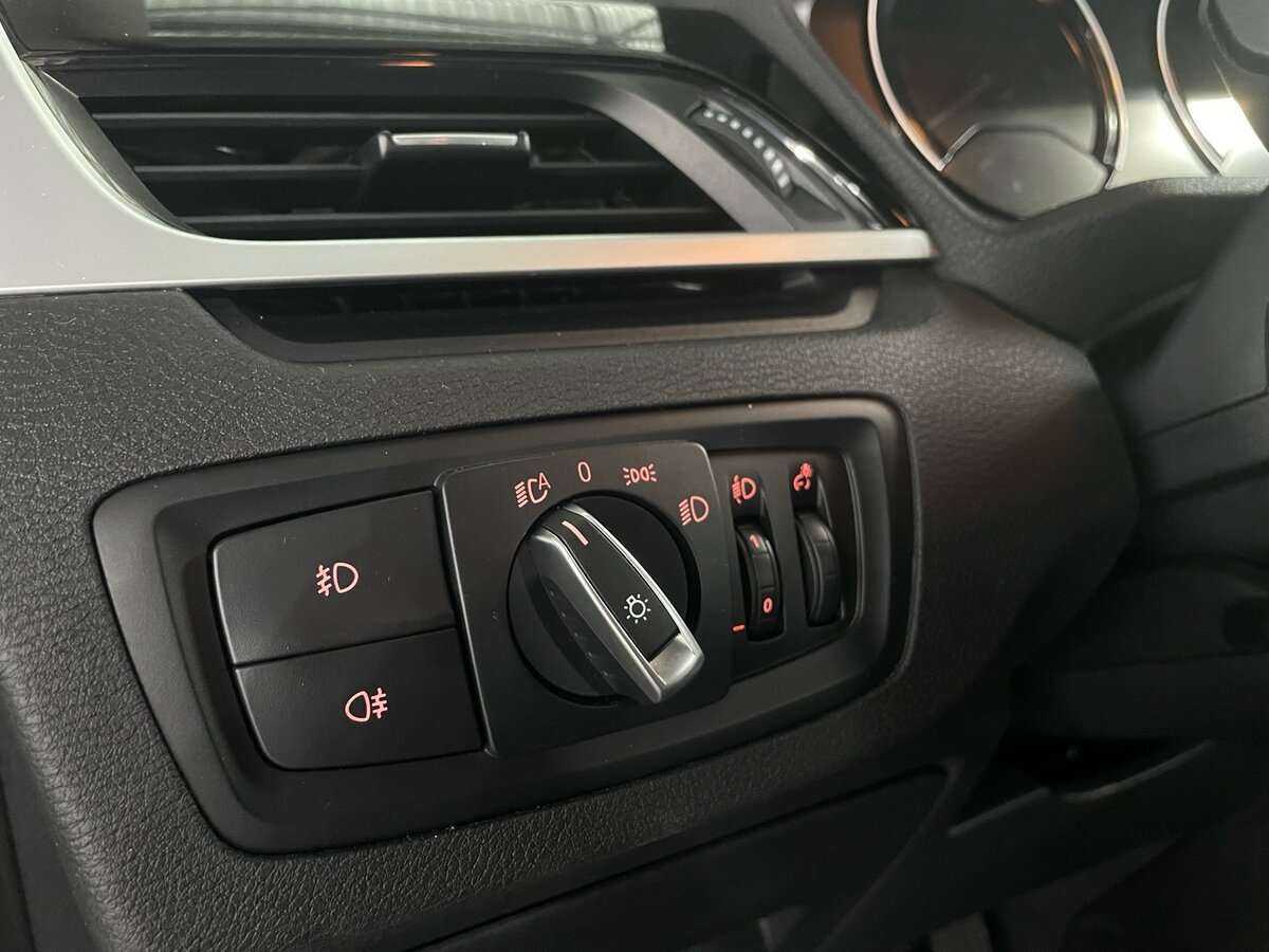 BMW X1 18i sDrive, 2021 Фото №16