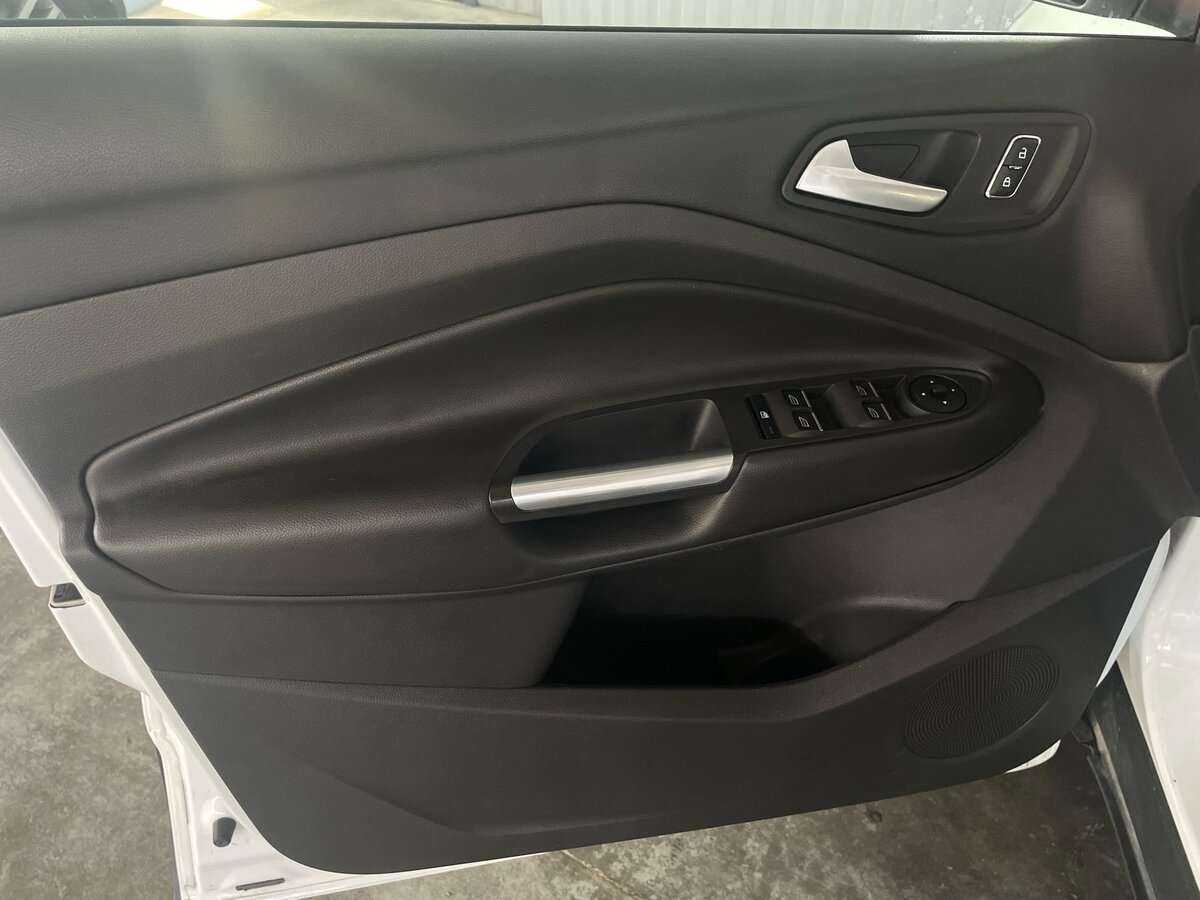 Ford Kuga, 2015 Фото №20