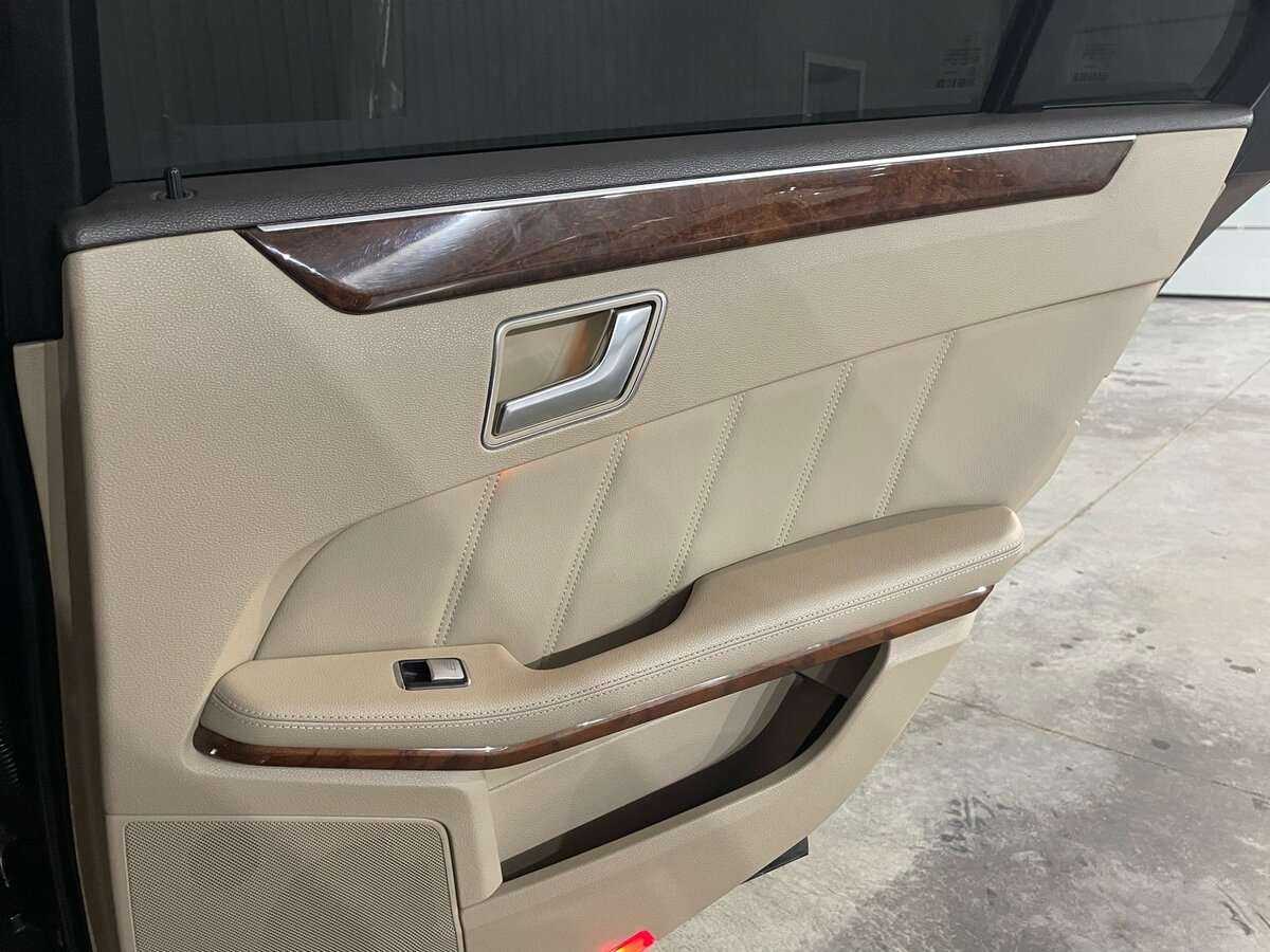 Mercedes-Benz E-Класс 200 7G-Tronic, 2012 Фото №22