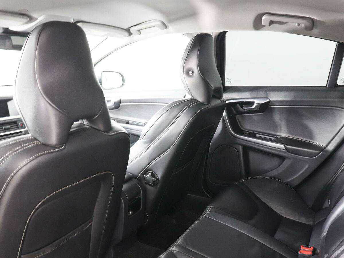 Volvo S60, 2014 Фото №11