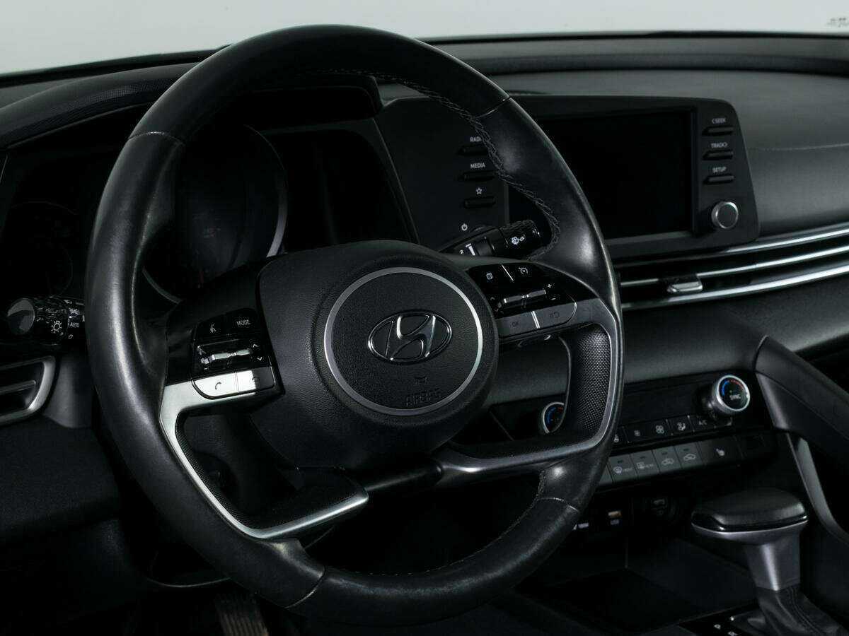 Hyundai Elantra, 2021 Фото №12