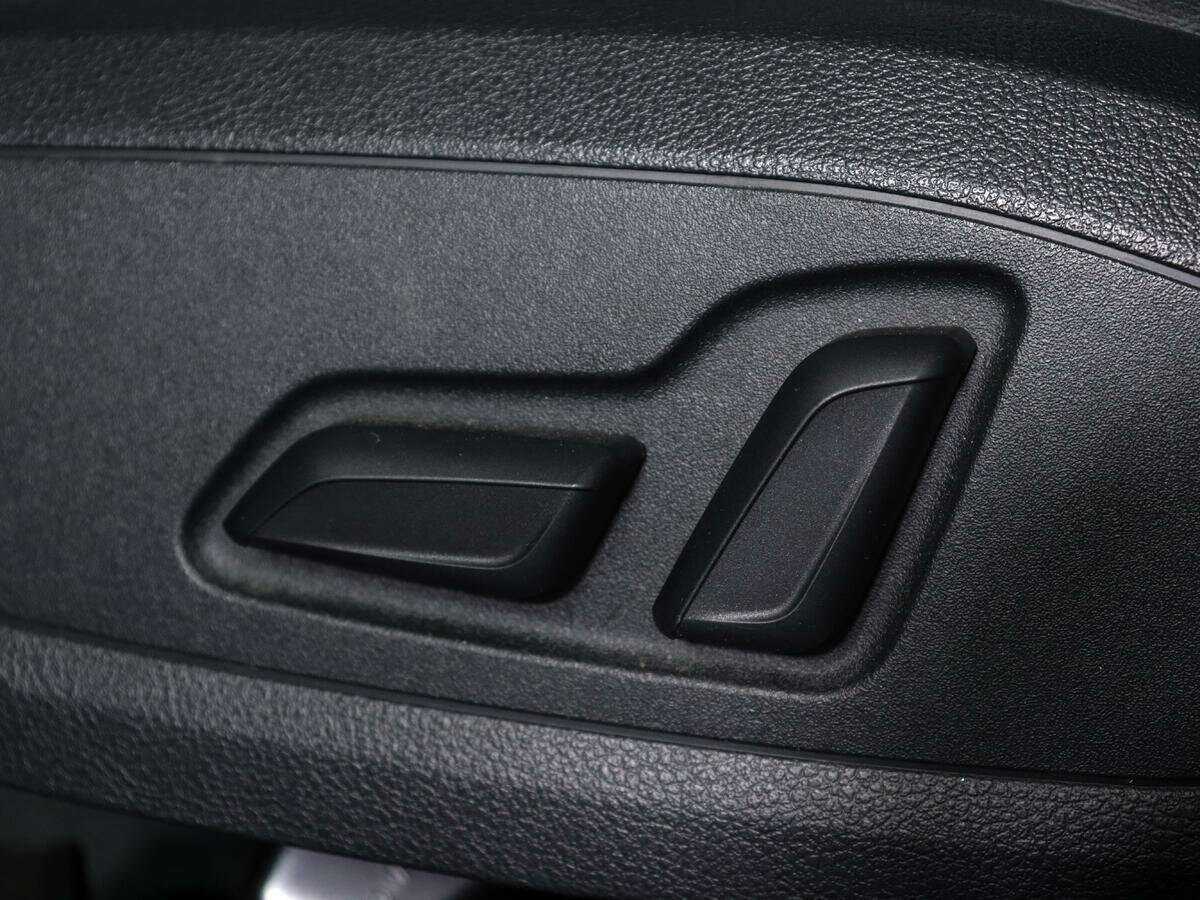 Audi A4, 2017 Фото №16