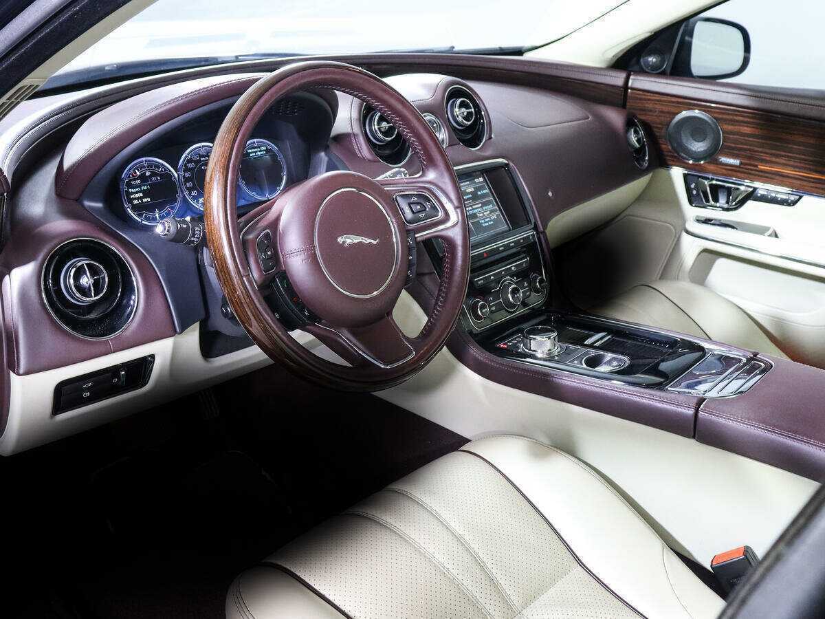 Jaguar XJ Long, 2014 Фото №12