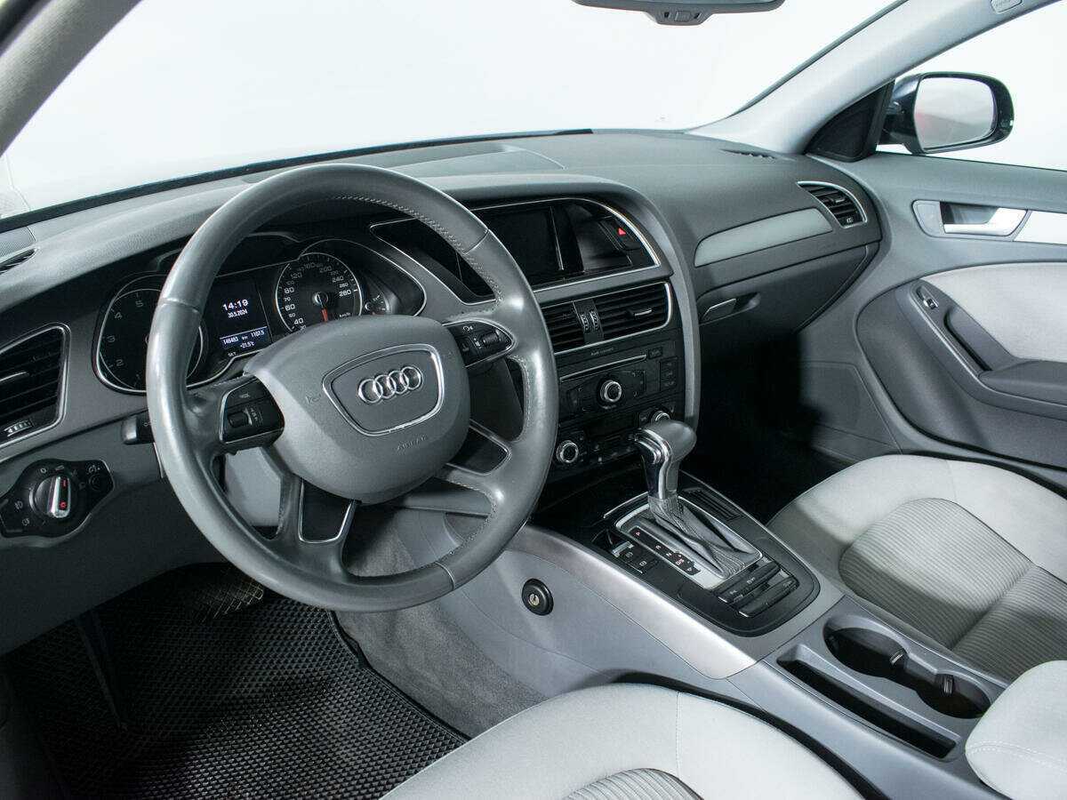 Audi A4, 2012 Фото №13