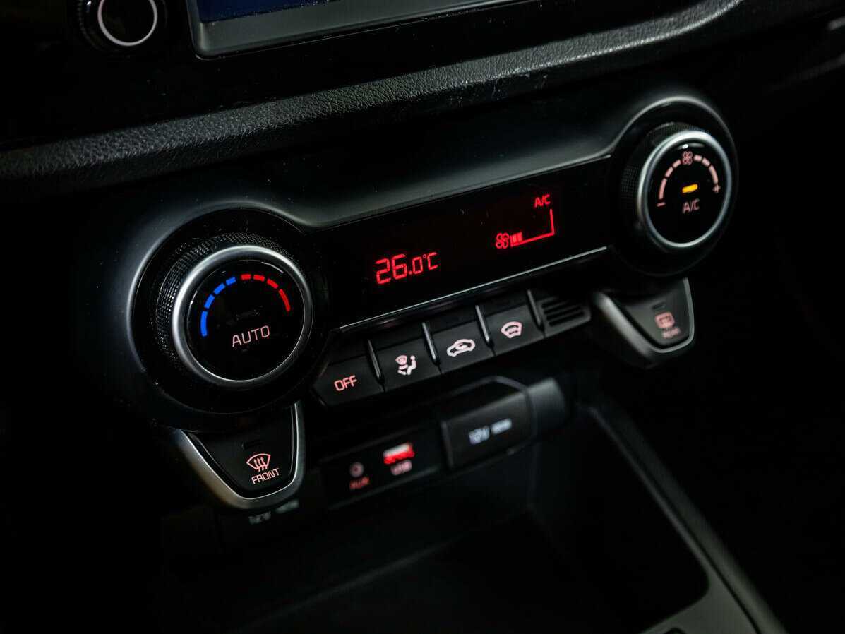 Kia Rio, 2019 Фото №15