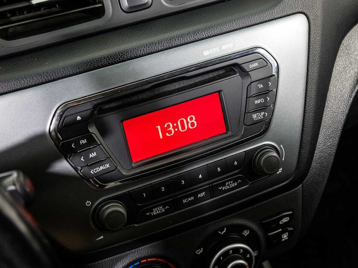 Kia Rio, 2014 Фото №16