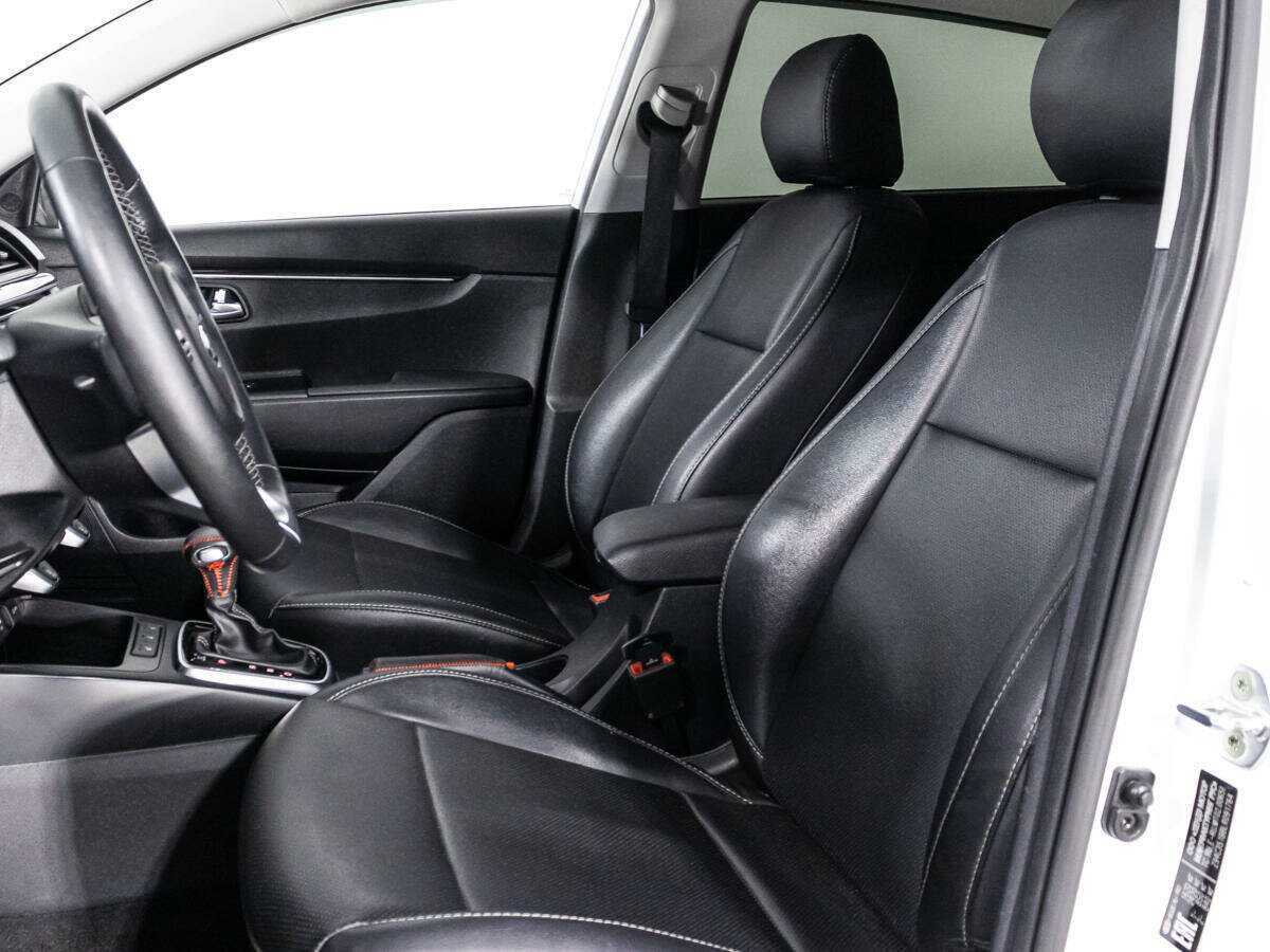 Kia Rio X-Line, 2020 Фото №17