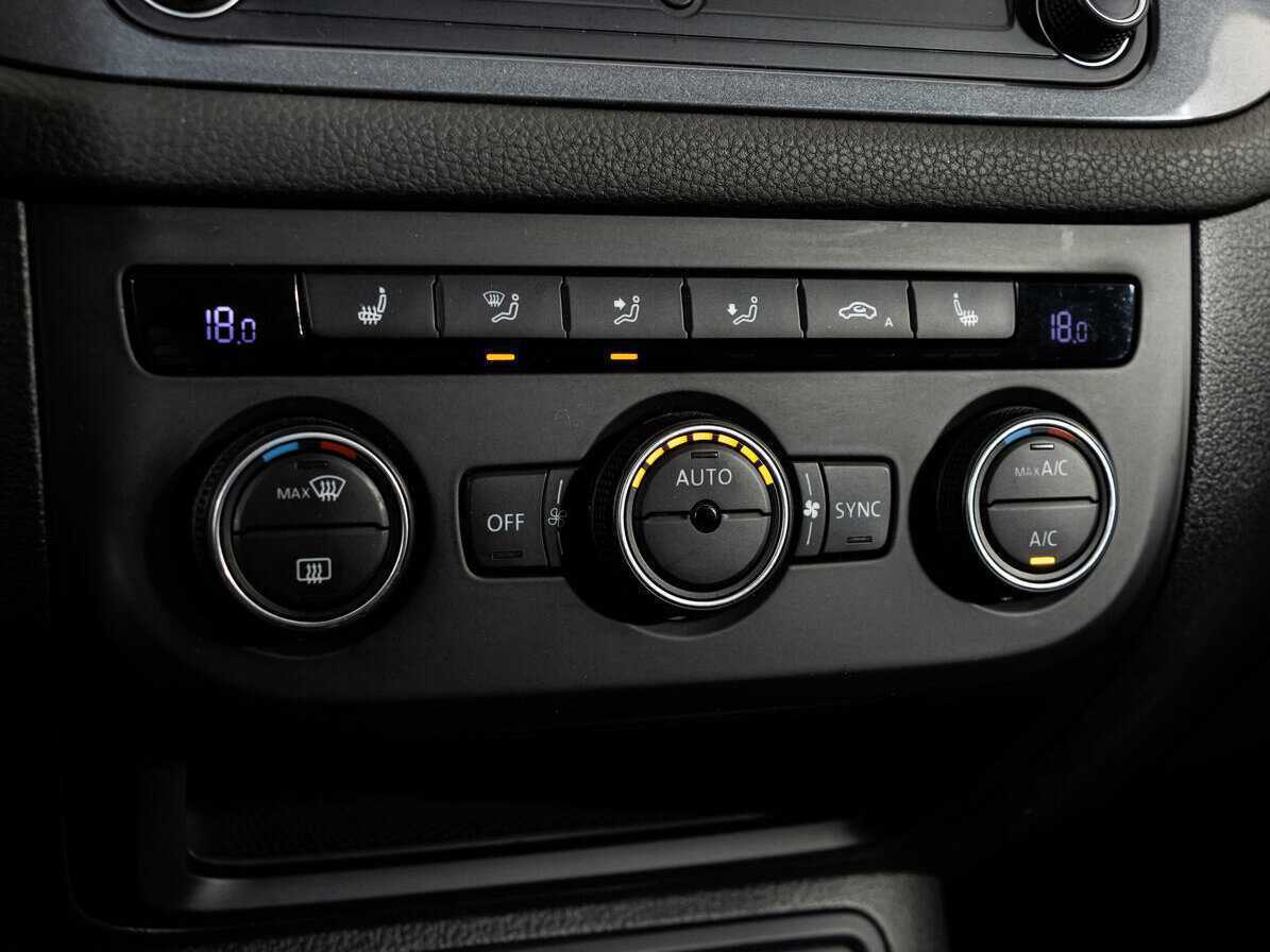 Volkswagen Tiguan, 2016 Фото №15