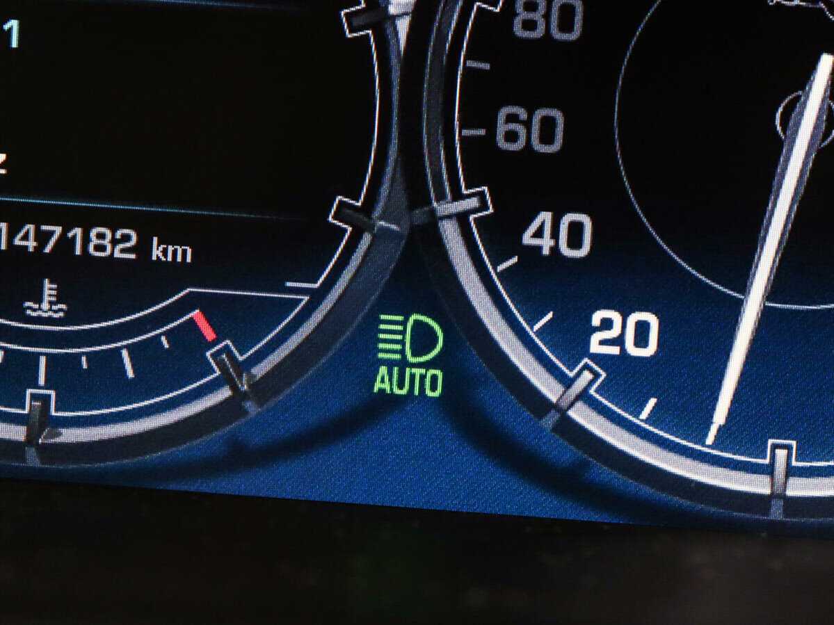 Jaguar XJ, 2012 Фото №25