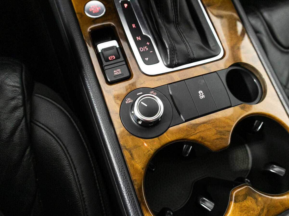 Volkswagen Touareg, 2013 Фото №20